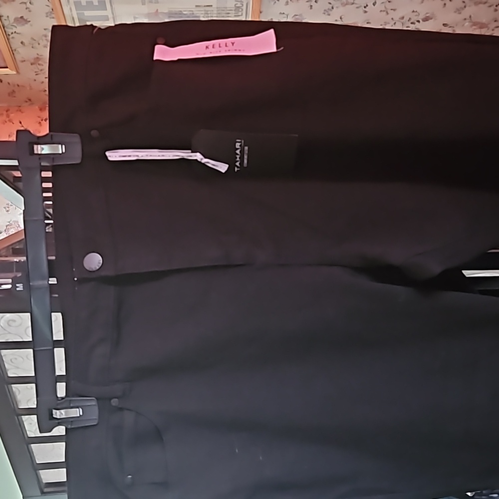 Tahari  Kelly luxe  black jeans Size 22W